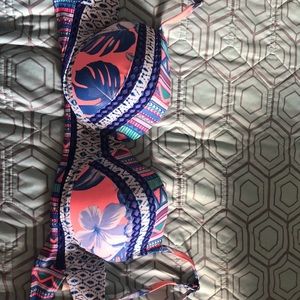 Multicolored bathing suit top